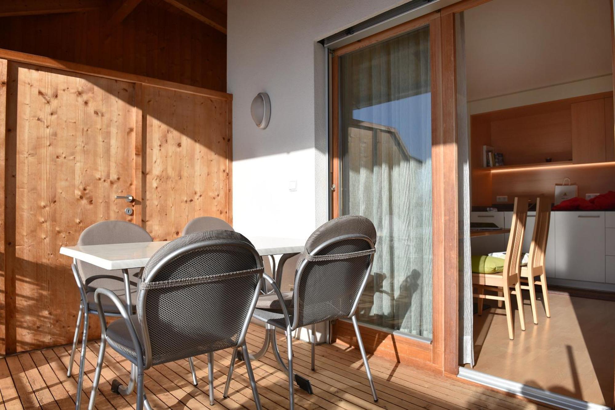 Haus Rosengarten Tirolo Exterior photo